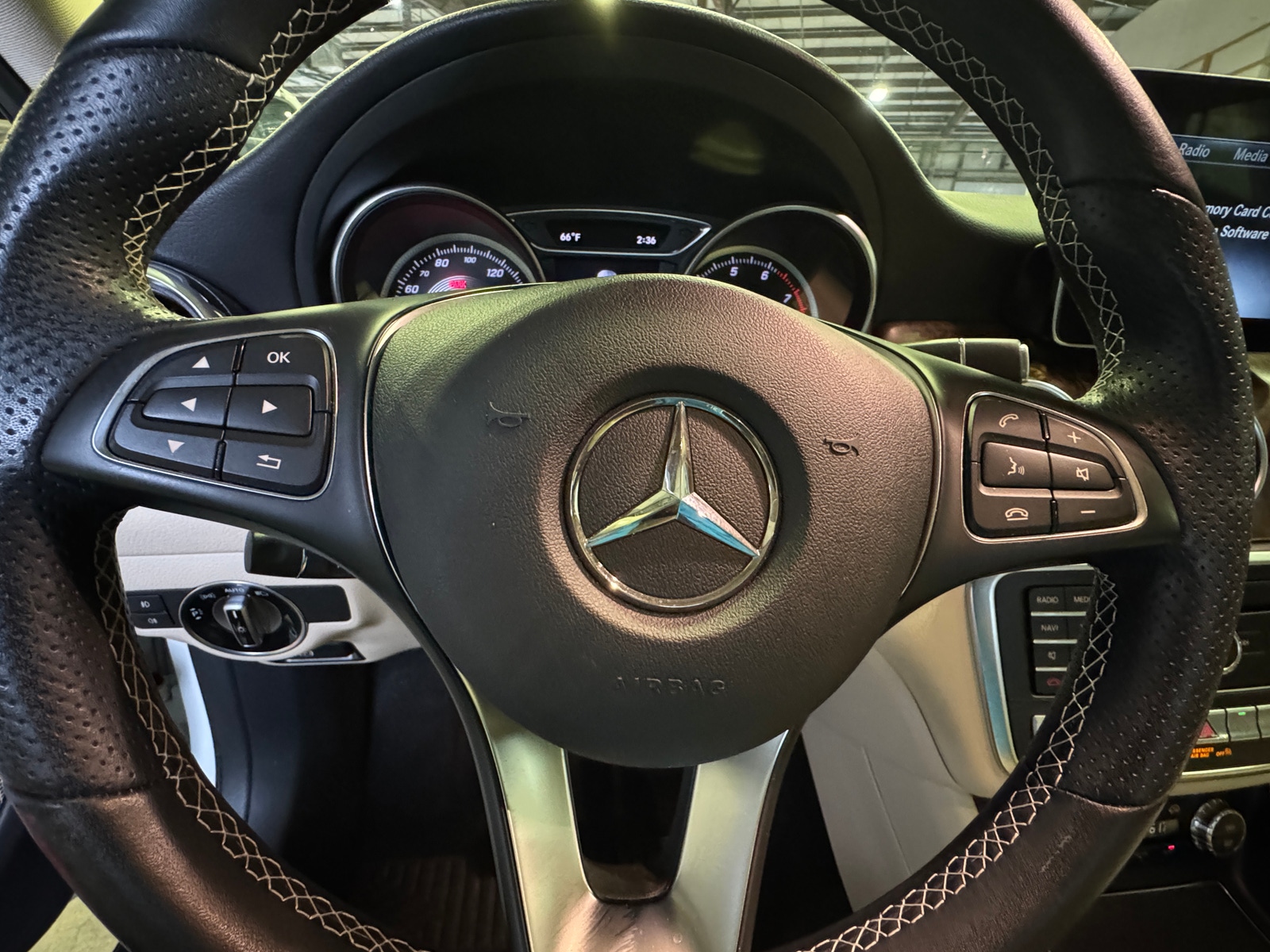 Thumbnail: 2020 Mercedes-Benz GLA - 4