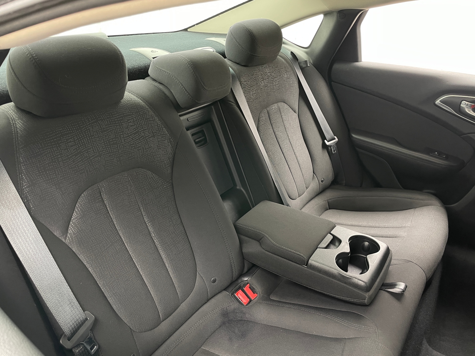 Thumbnail: 2015 Chrysler 200 - 6