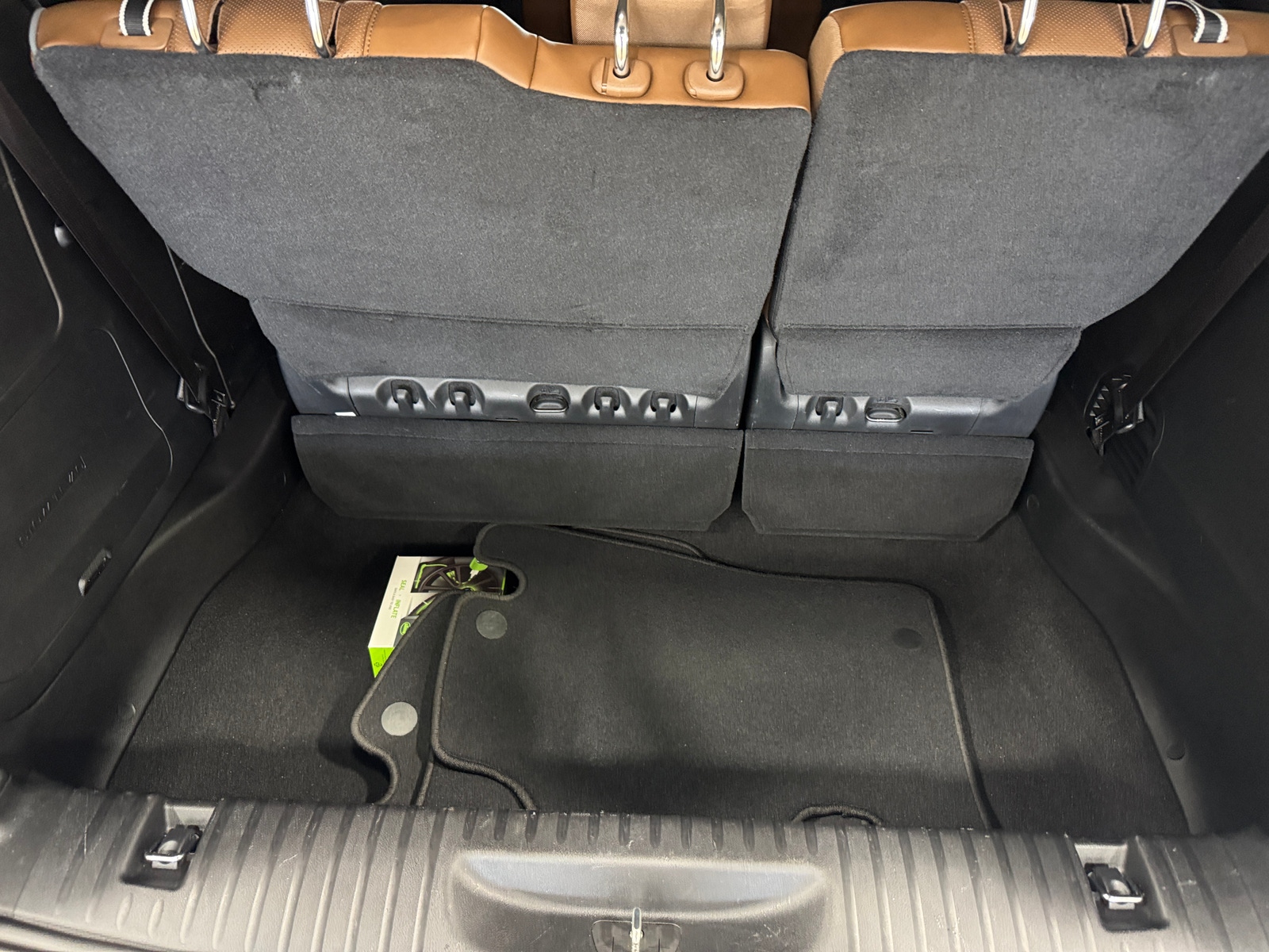 Thumbnail: 2017 Chrysler Pacifica - 6