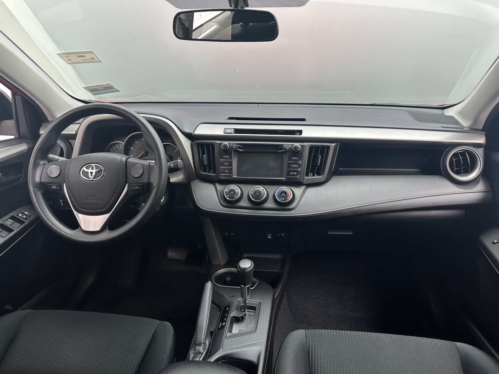 Thumbnail: 2016 Toyota RAV4 - 3