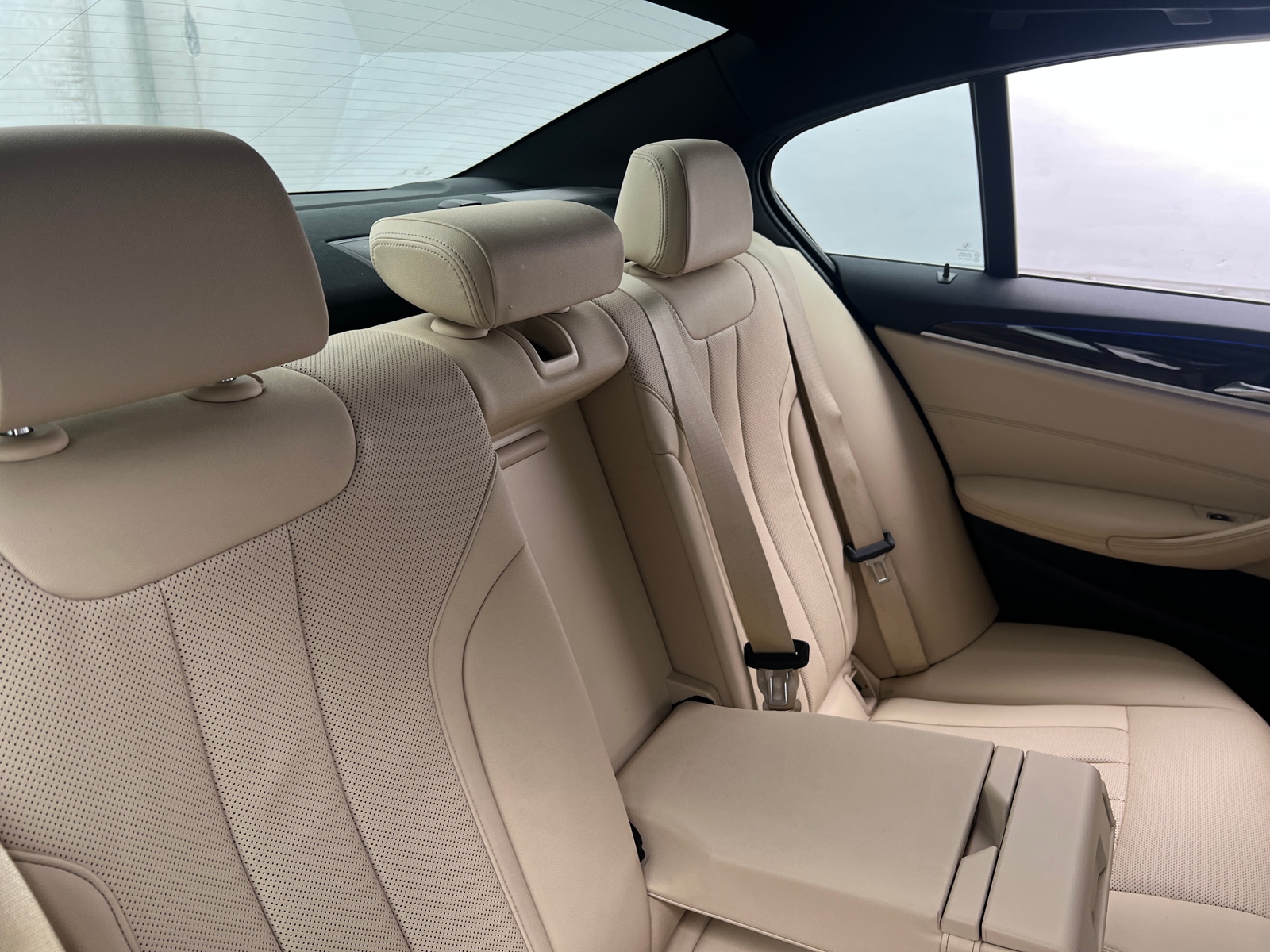 Thumbnail: 2022 BMW 5 Series - 5