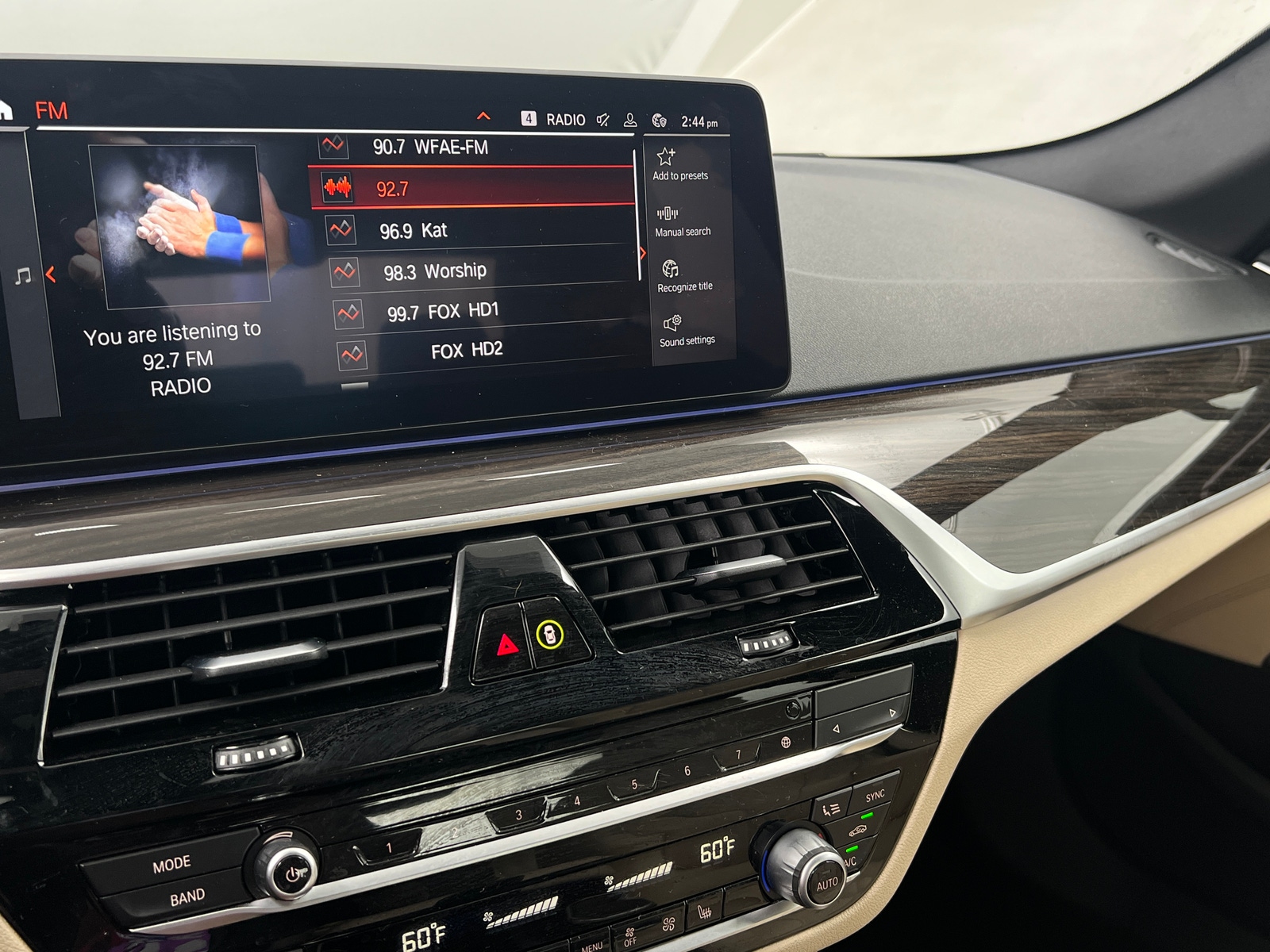 Thumbnail: 2022 BMW 5 Series - 3