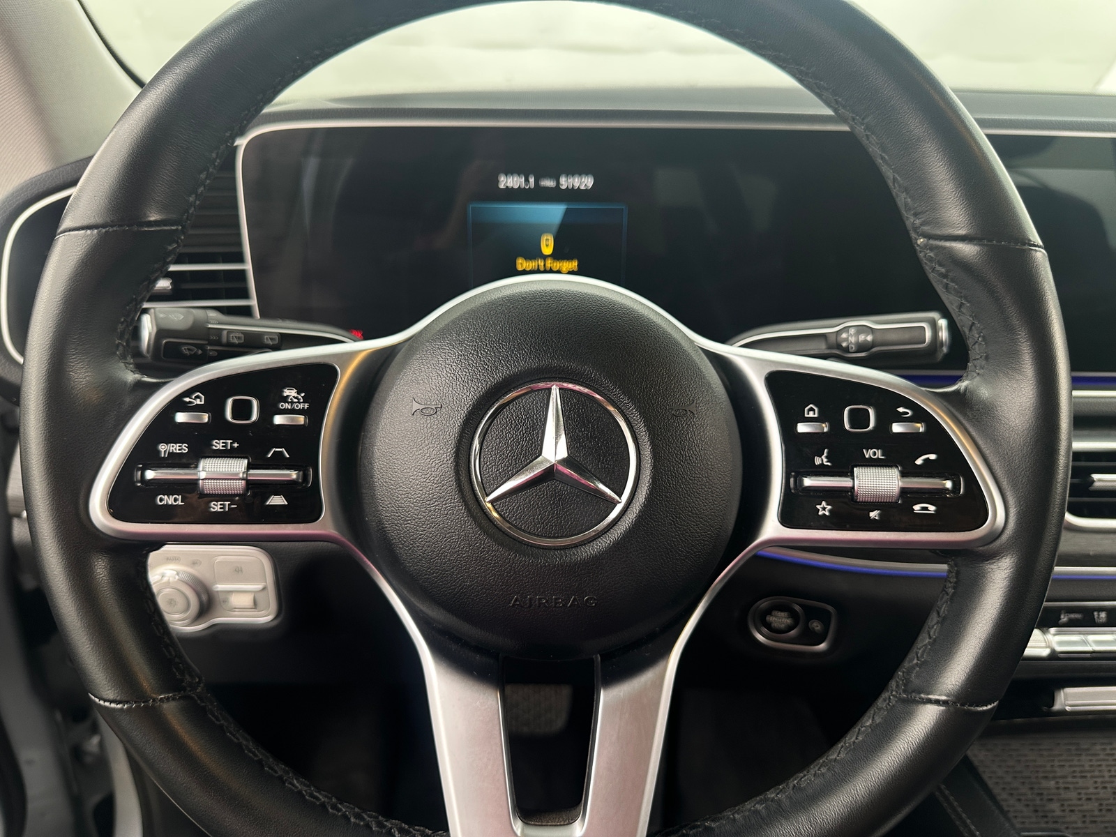 Thumbnail: 2023 Mercedes-Benz GLE - 4