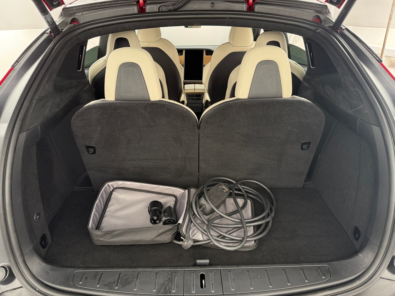 Thumbnail: 2020 Tesla Model X - 6