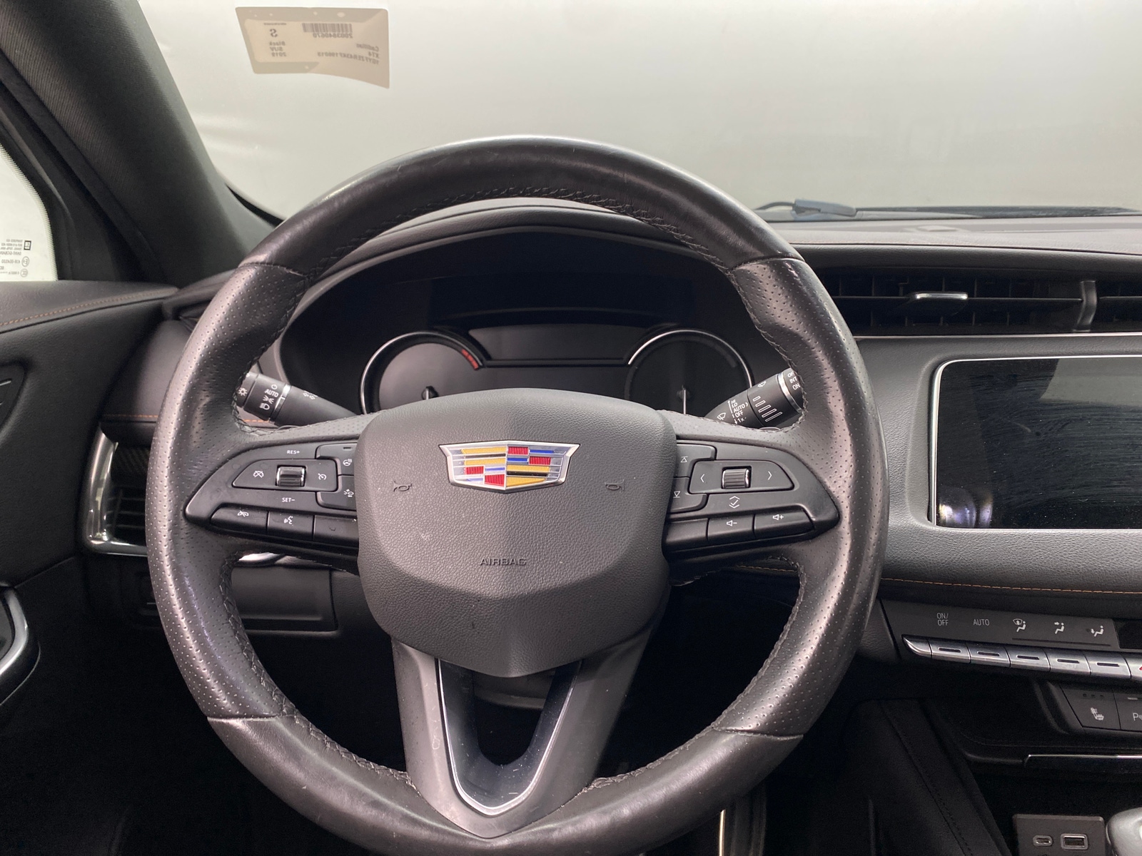 Thumbnail: 2019 Cadillac XT4 - 4
