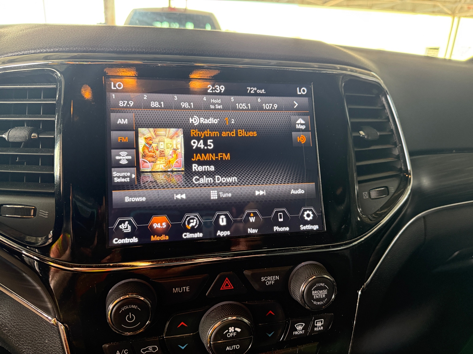 Thumbnail: 2019 Jeep Grand Cherokee - 3