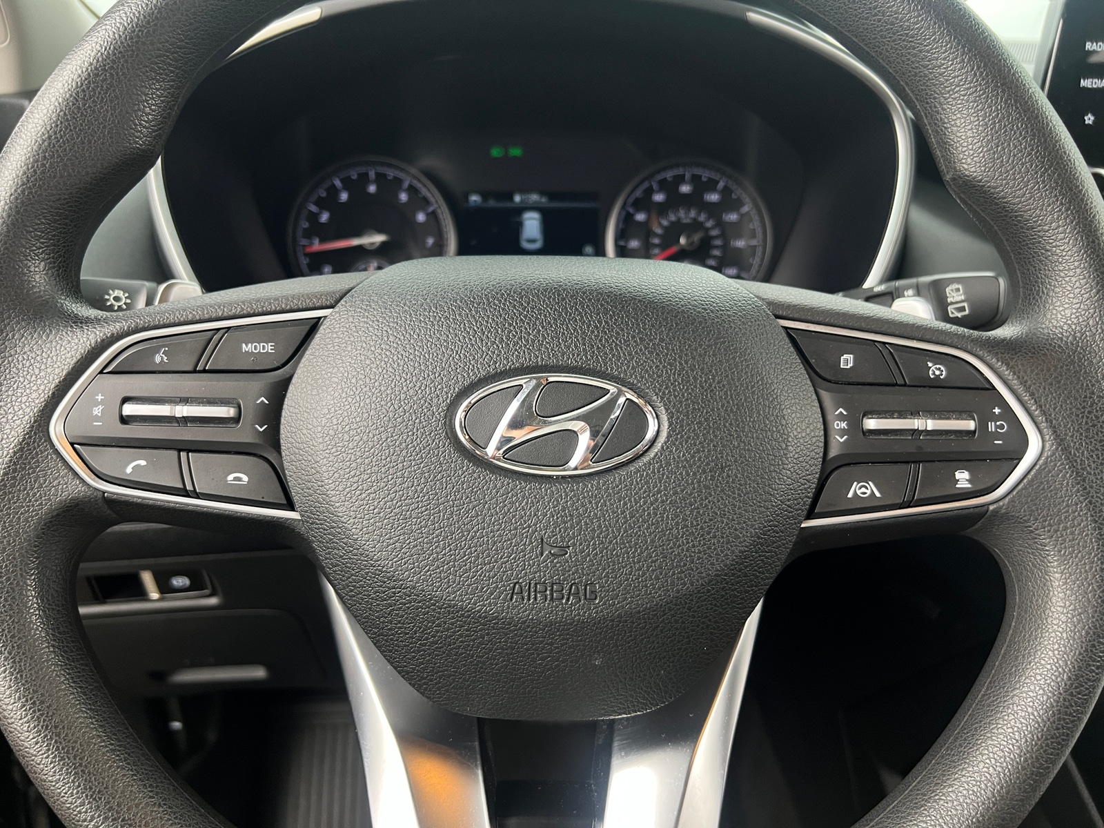 Thumbnail: 2022 Hyundai Santa Fe - 5