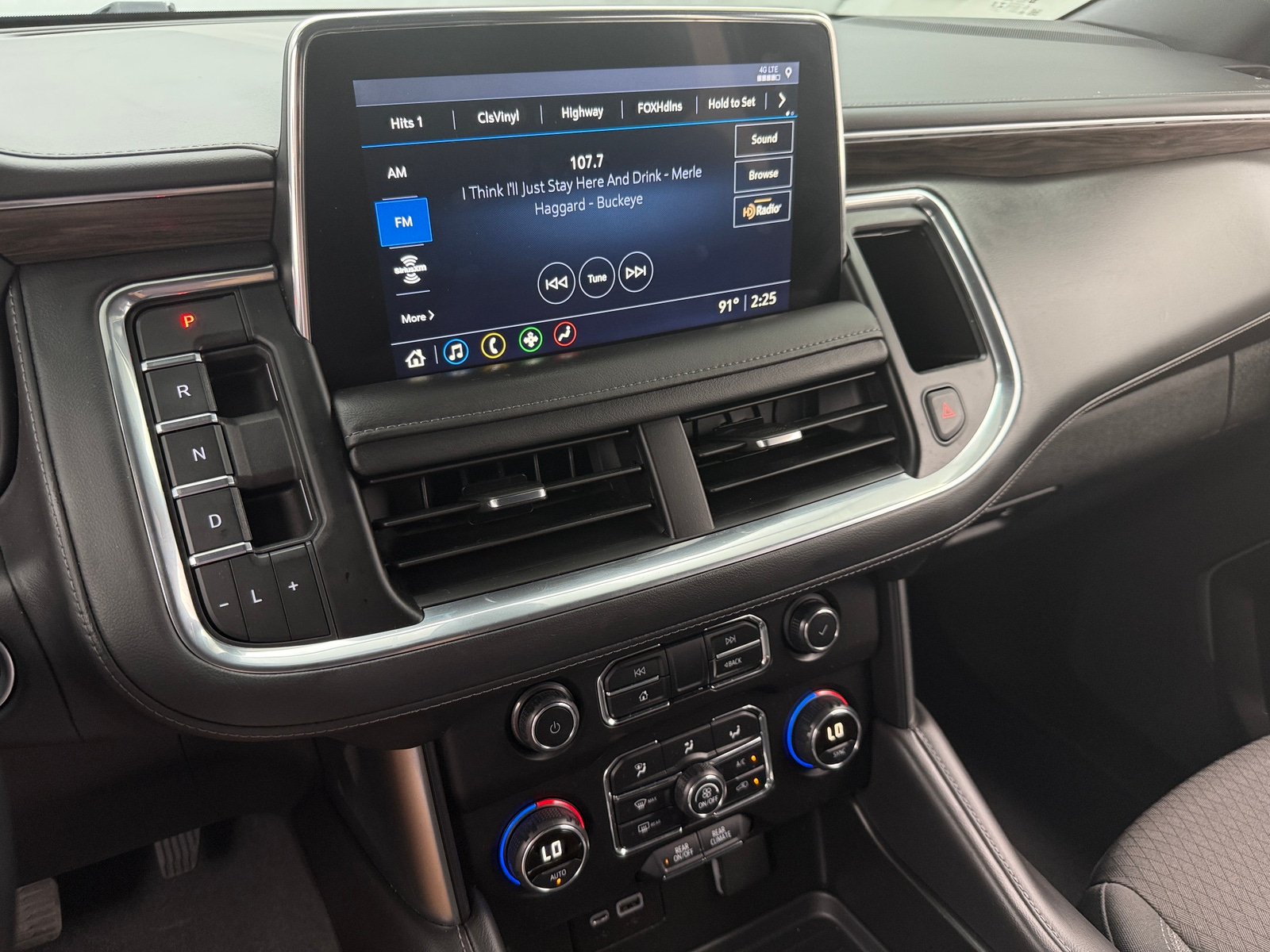 Thumbnail: 2021 Chevrolet Tahoe - 4