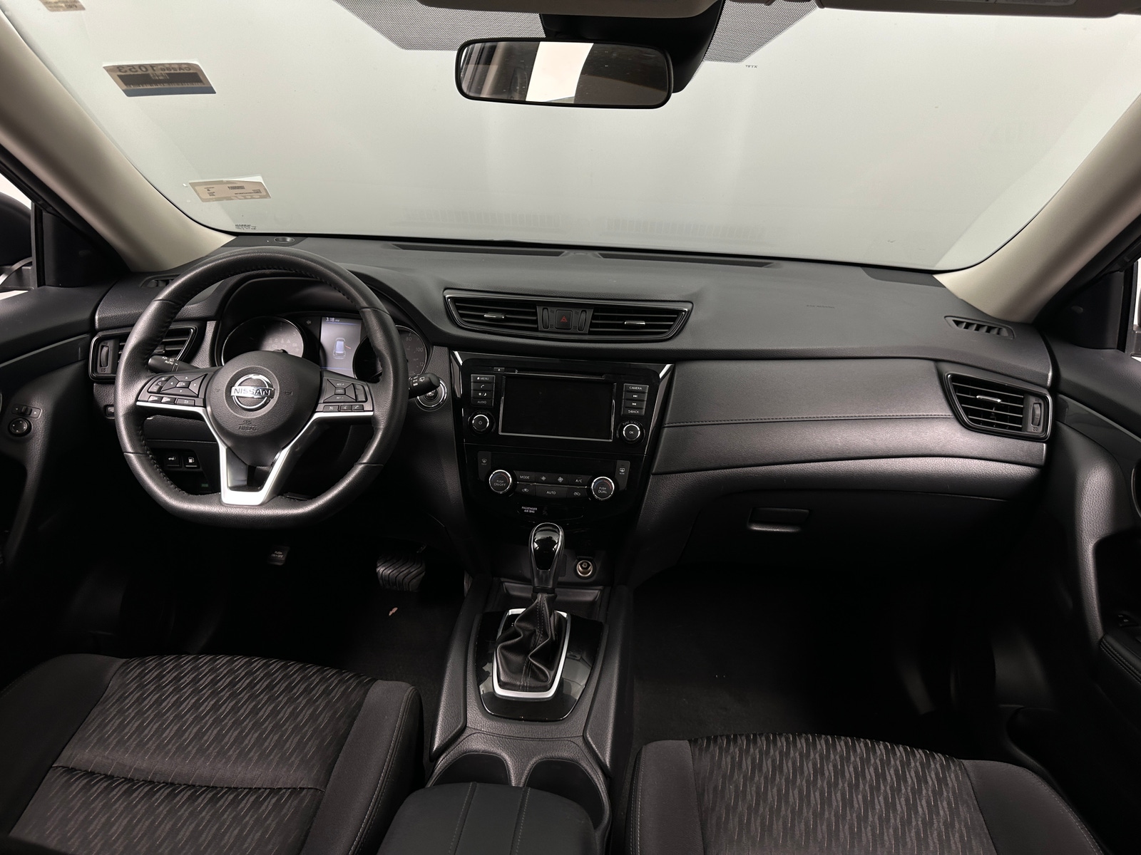 Thumbnail: 2020 Nissan Rogue - 3