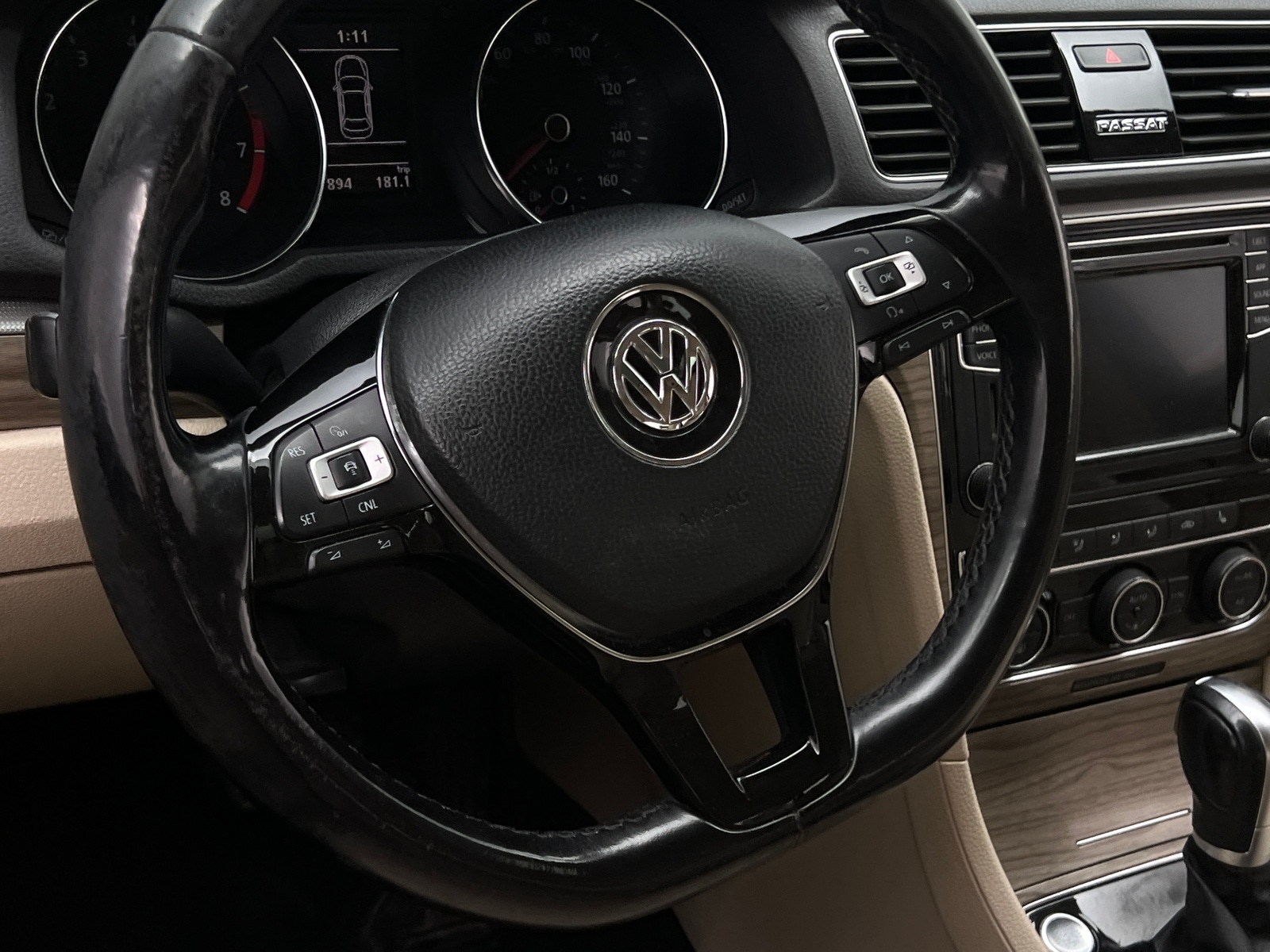 Thumbnail: 2018 Volkswagen Passat - 4