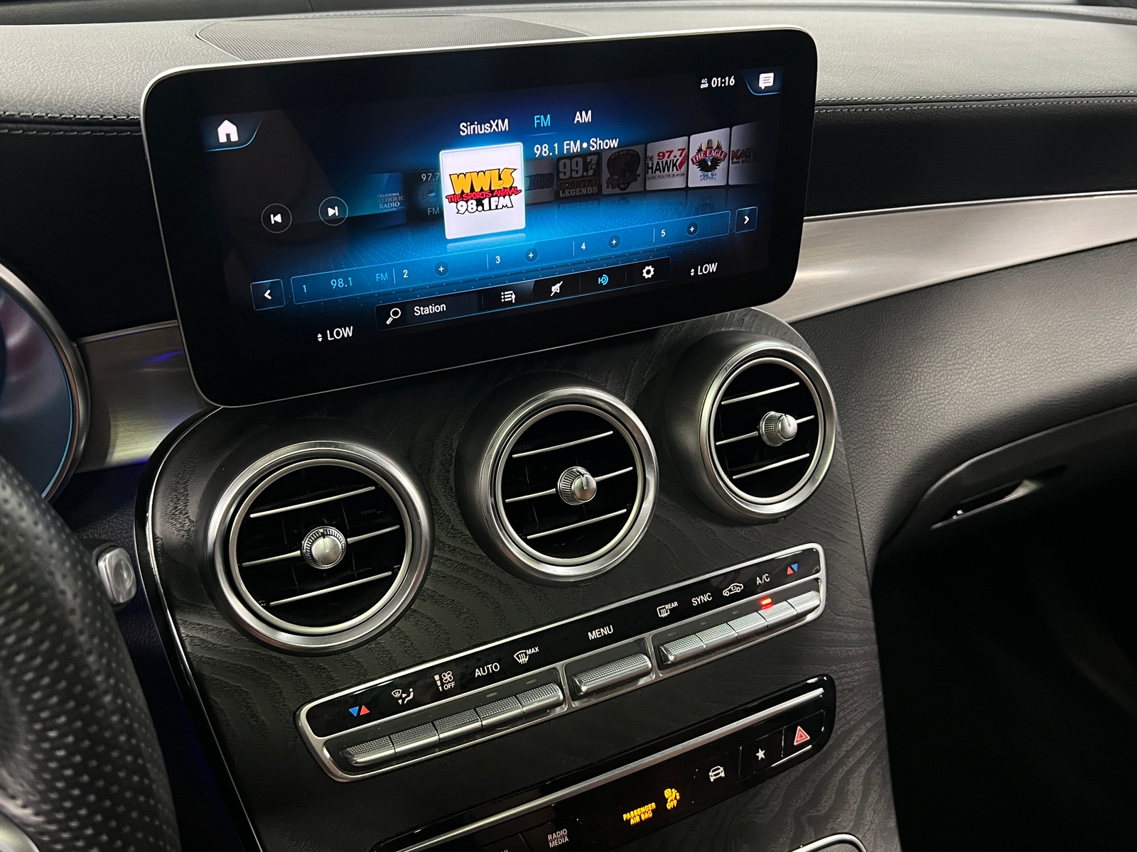 Thumbnail: 2020 Mercedes-Benz GLC - 3