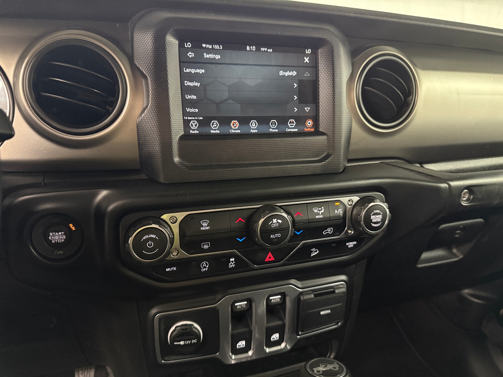 Thumbnail: 2018 Jeep Wrangler - 4