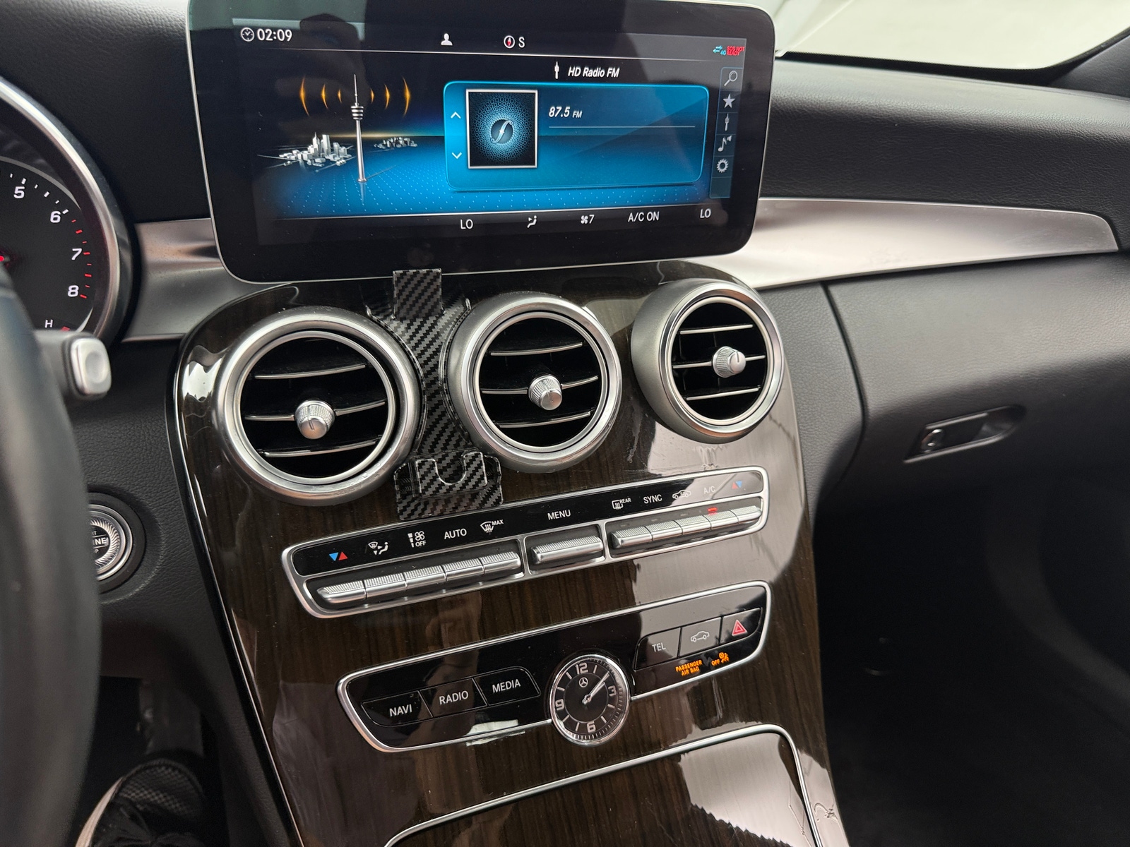 Thumbnail: 2019 Mercedes-Benz C-Class - 3