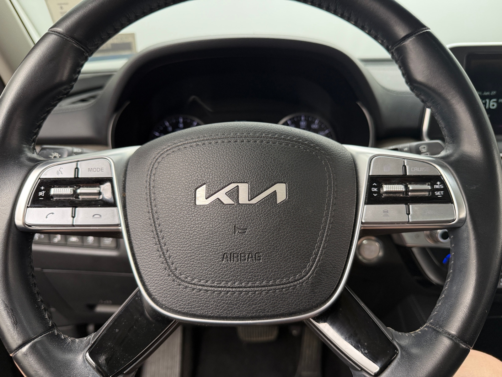 Thumbnail: 2022 Kia Telluride - 4
