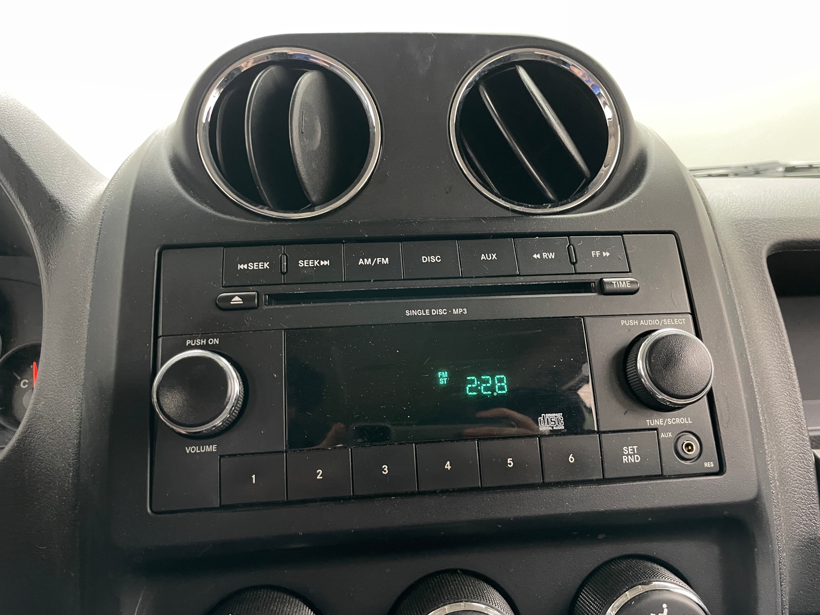 Thumbnail: 2011 Jeep Patriot - 4