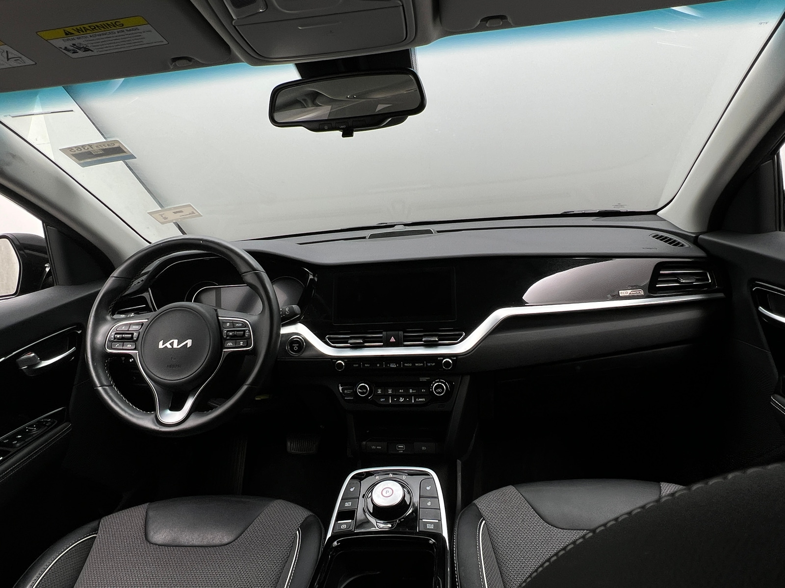 Thumbnail: 2022 Kia Niro - 2