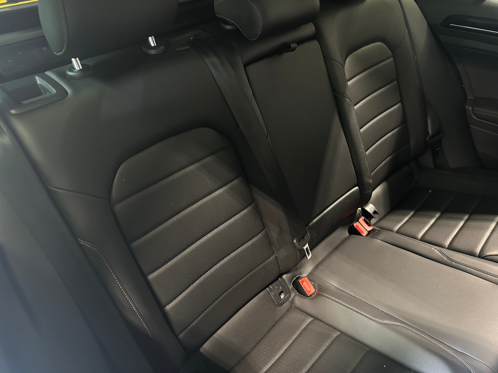 Thumbnail: 2017 Volkswagen e-Golf - 6