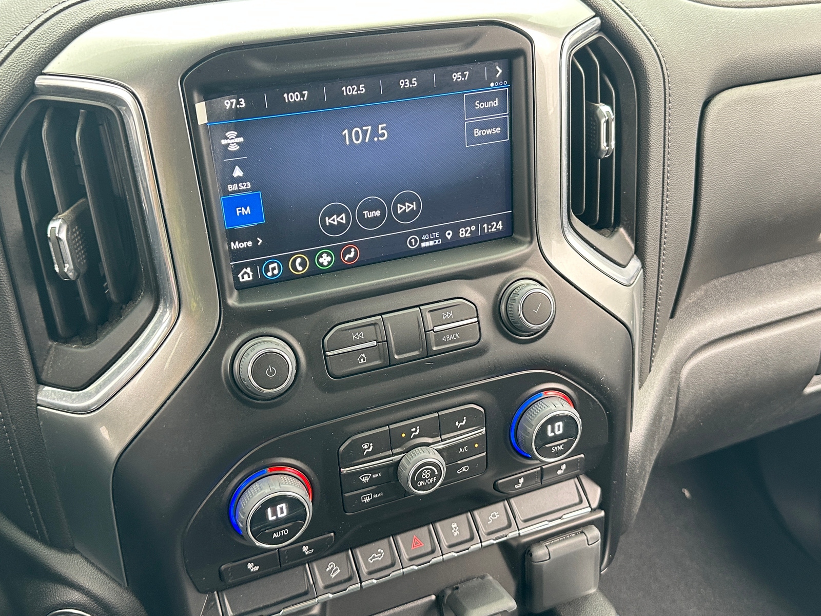 Thumbnail: 2023 Chevrolet Silverado 3500 - 4