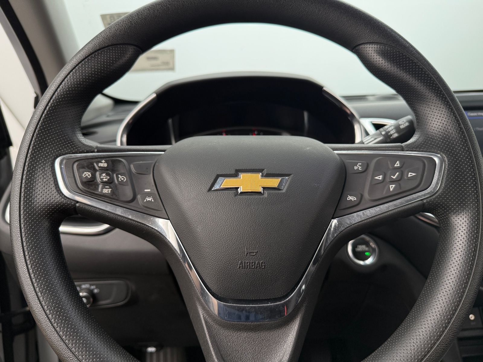 Thumbnail: 2022 Chevrolet Equinox - 5