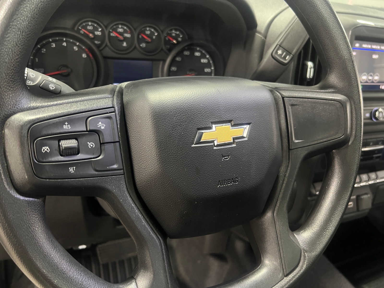 Thumbnail: 2024 Chevrolet Silverado 1500 - 5