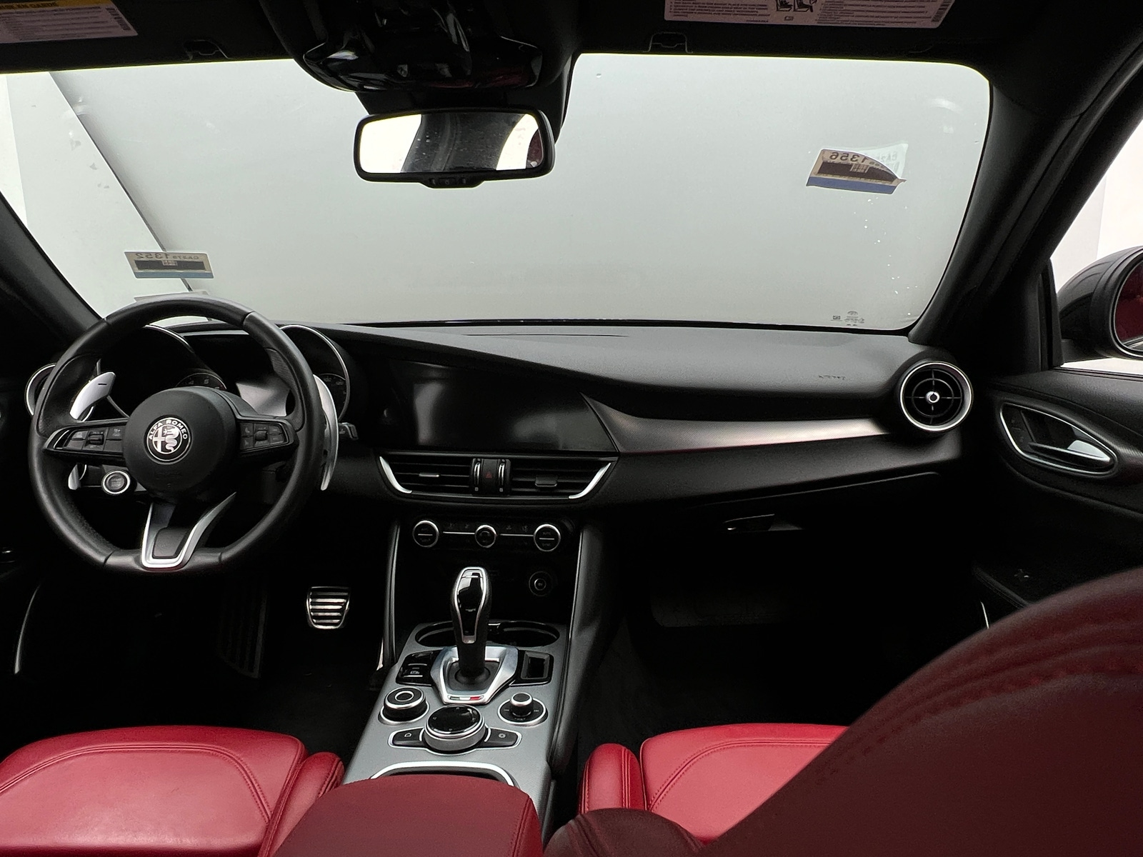 Thumbnail: 2022 Alfa Romeo Giulia - 2