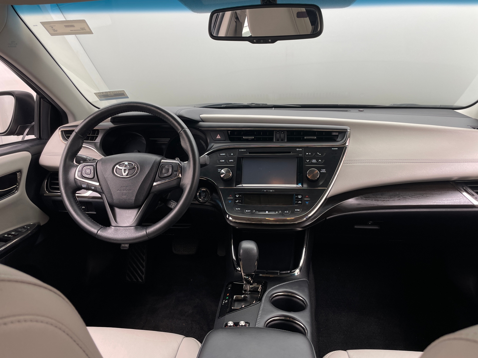 Thumbnail: 2016 Toyota Avalon - 2