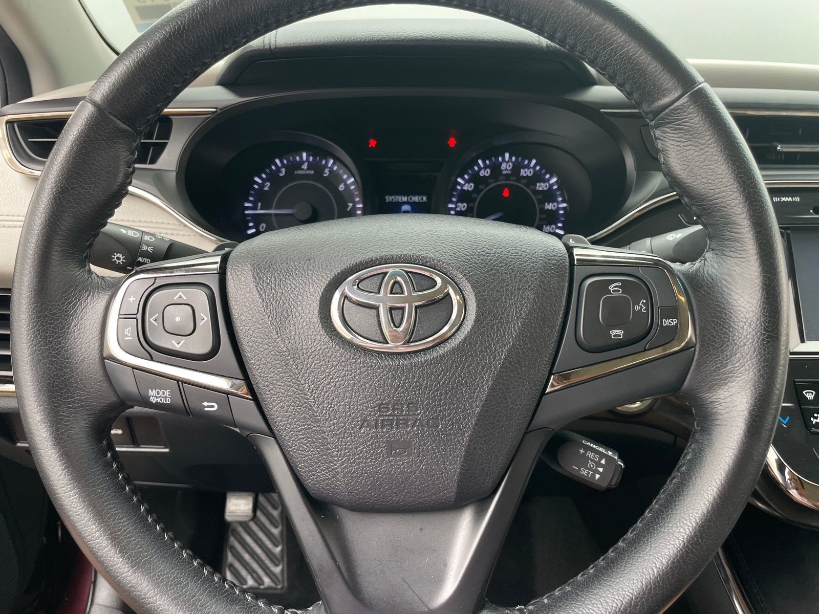 Thumbnail: 2016 Toyota Avalon - 4