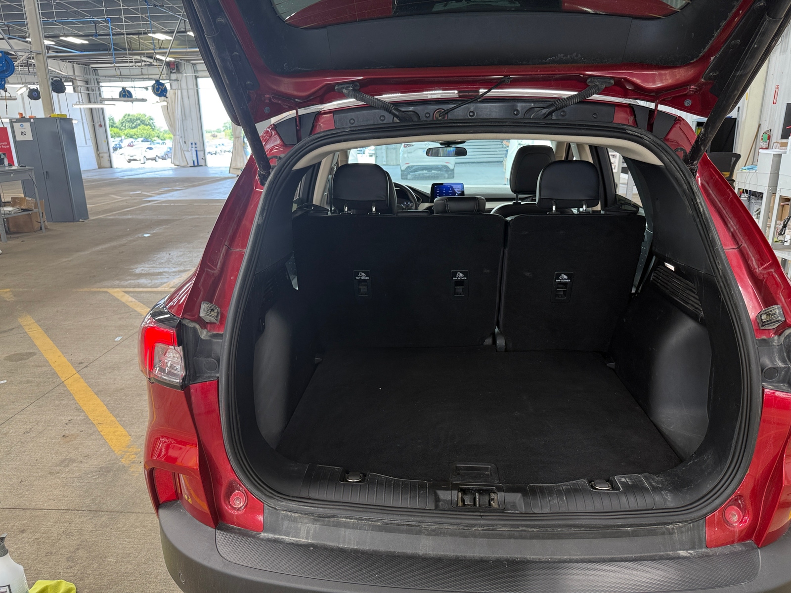 Thumbnail: 2020 Ford Escape - 6