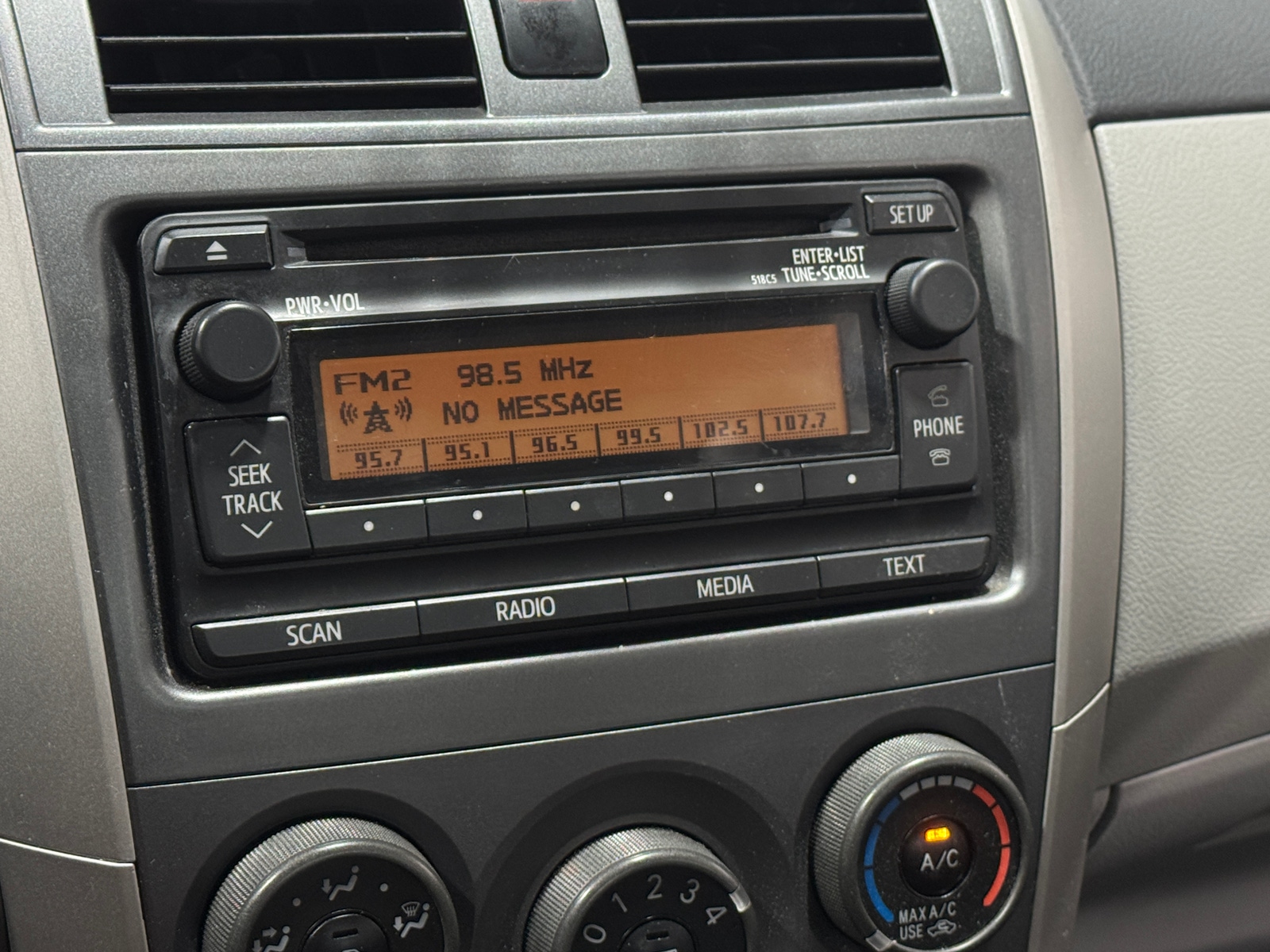 Thumbnail: 2012 Toyota Corolla - 4
