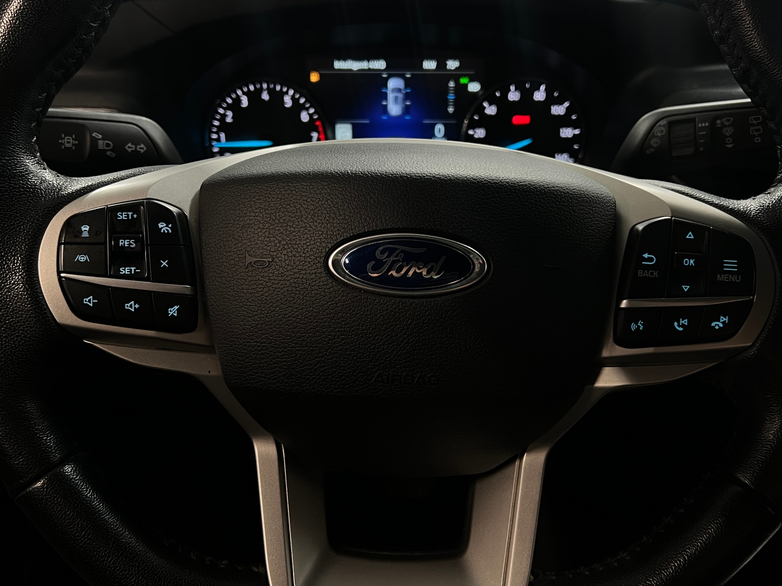 Thumbnail: 2021 Ford Explorer - 4