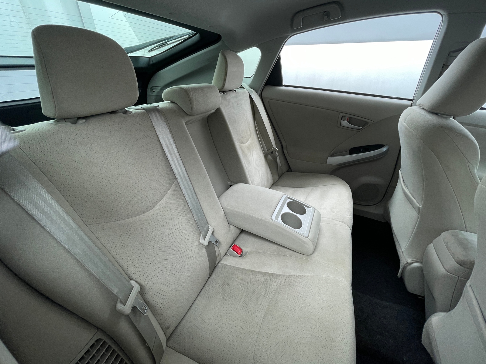 Thumbnail: 2015 Toyota Prius - 6