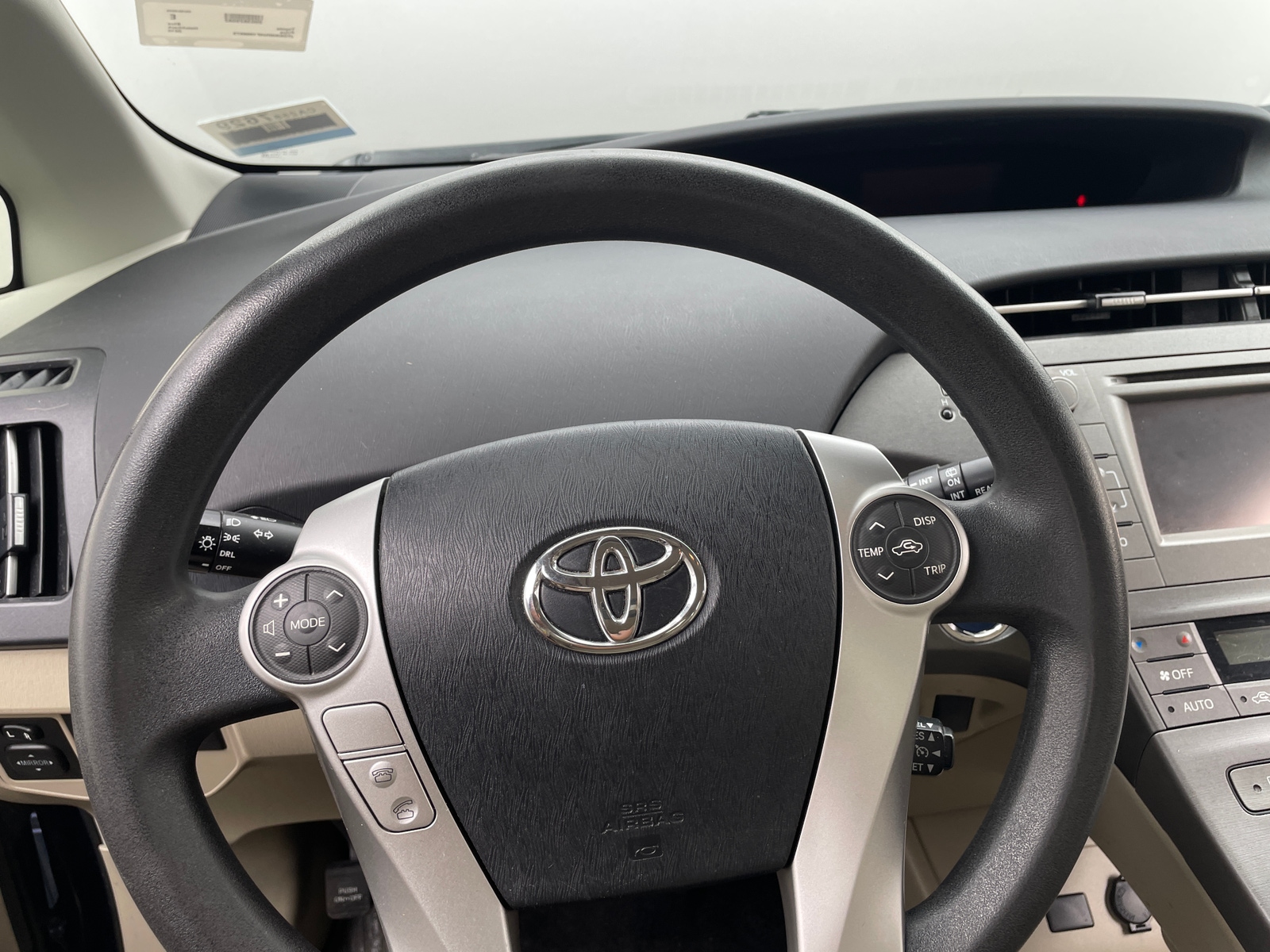 Thumbnail: 2015 Toyota Prius - 5