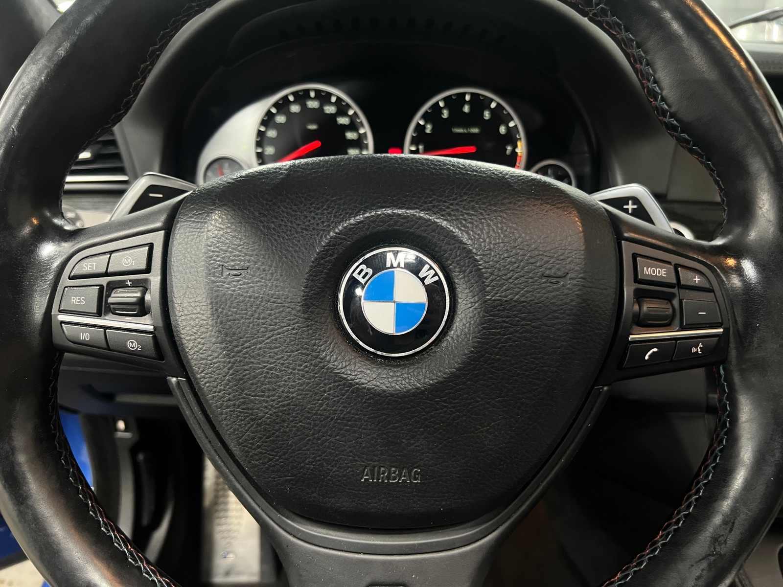 Thumbnail: 2013 BMW M5 - 4