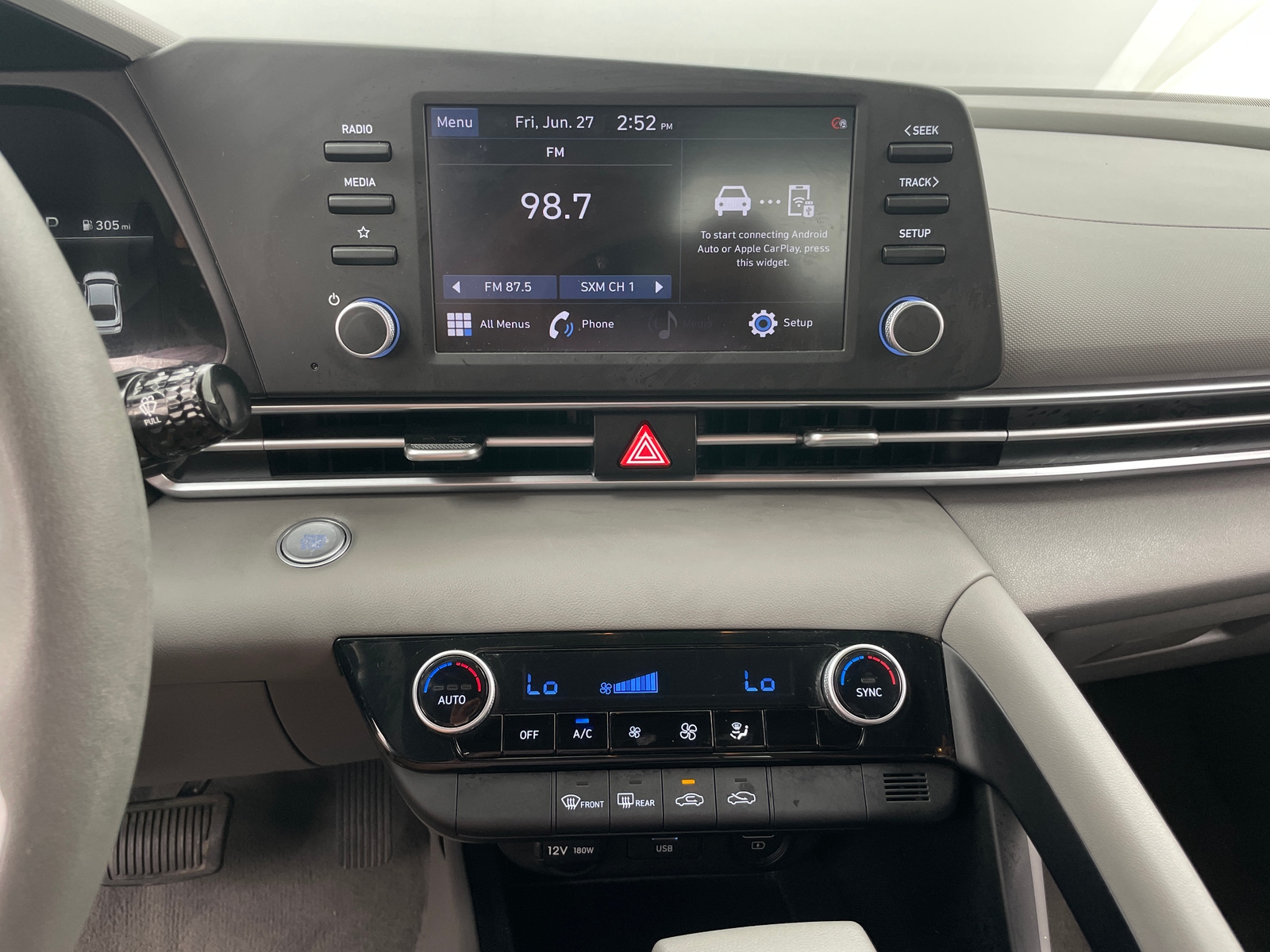Thumbnail: 2022 Hyundai Elantra - 4