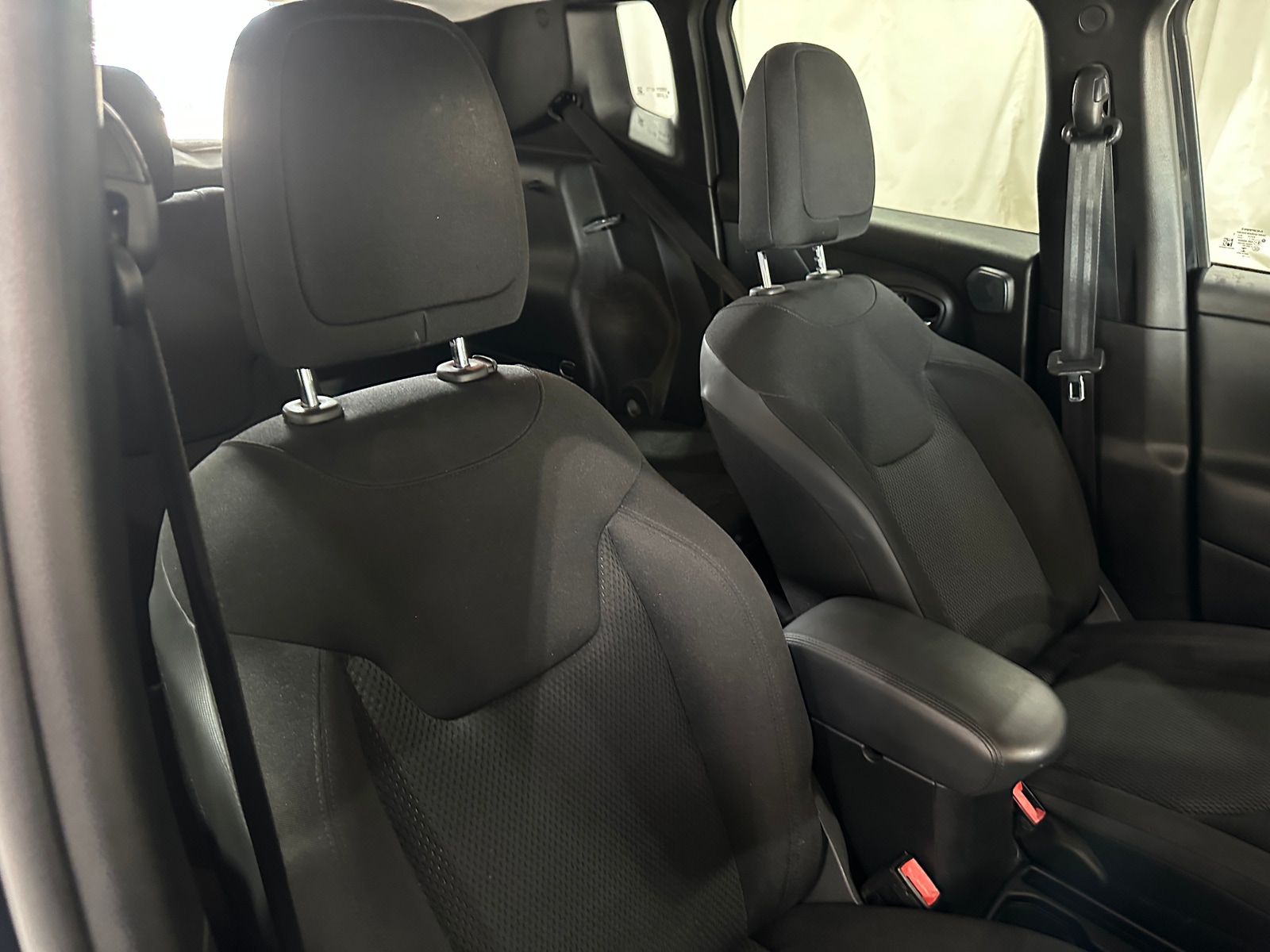 Thumbnail: 2018 Jeep Renegade - 2