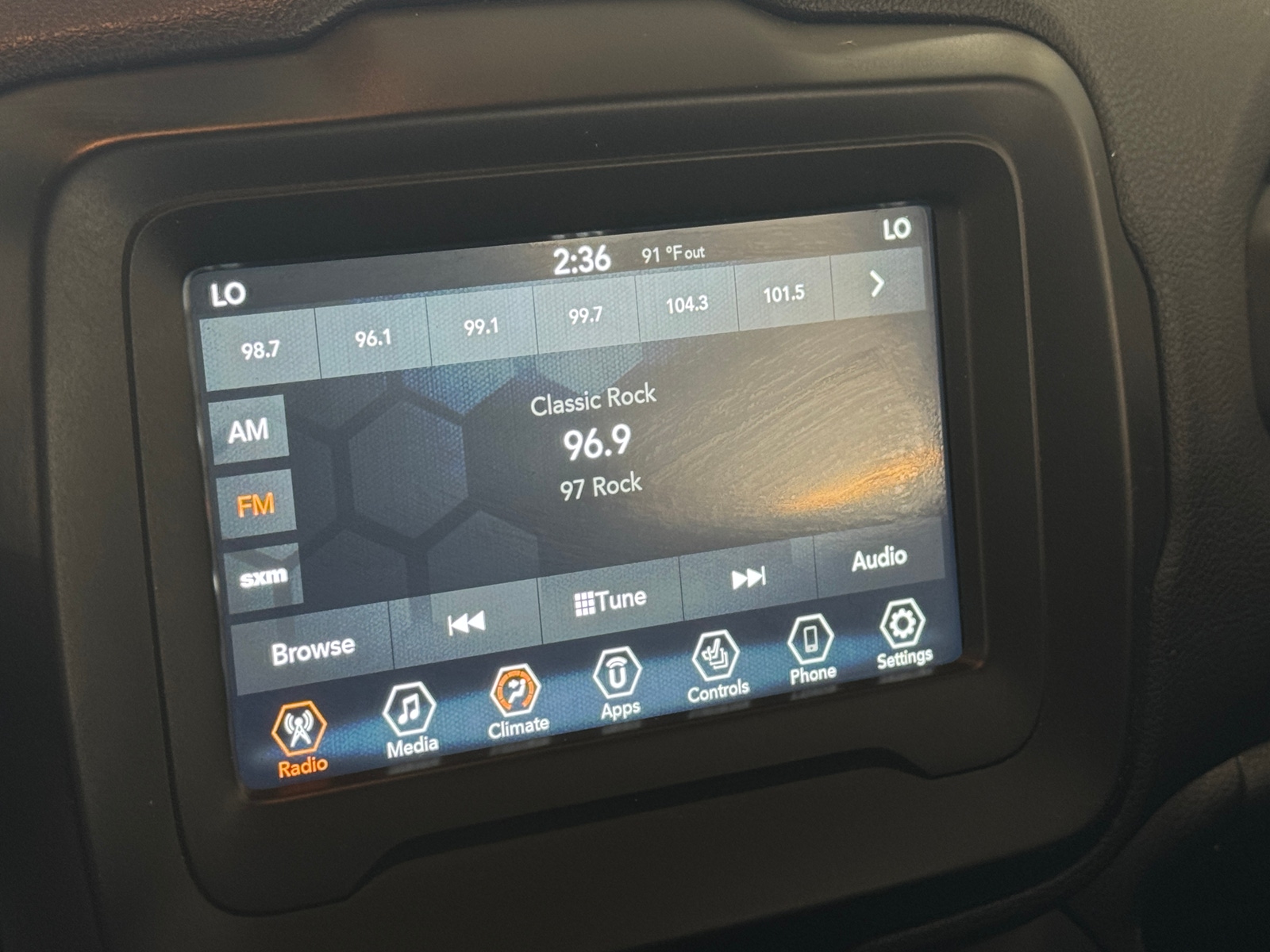 Thumbnail: 2020 Jeep Renegade - 4