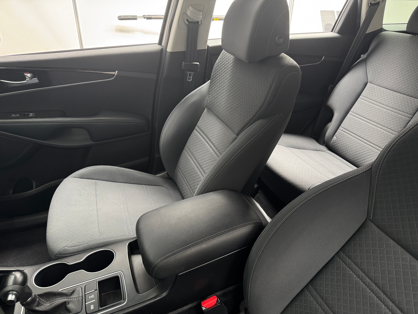 Thumbnail: 2017 Kia Sorento - 2