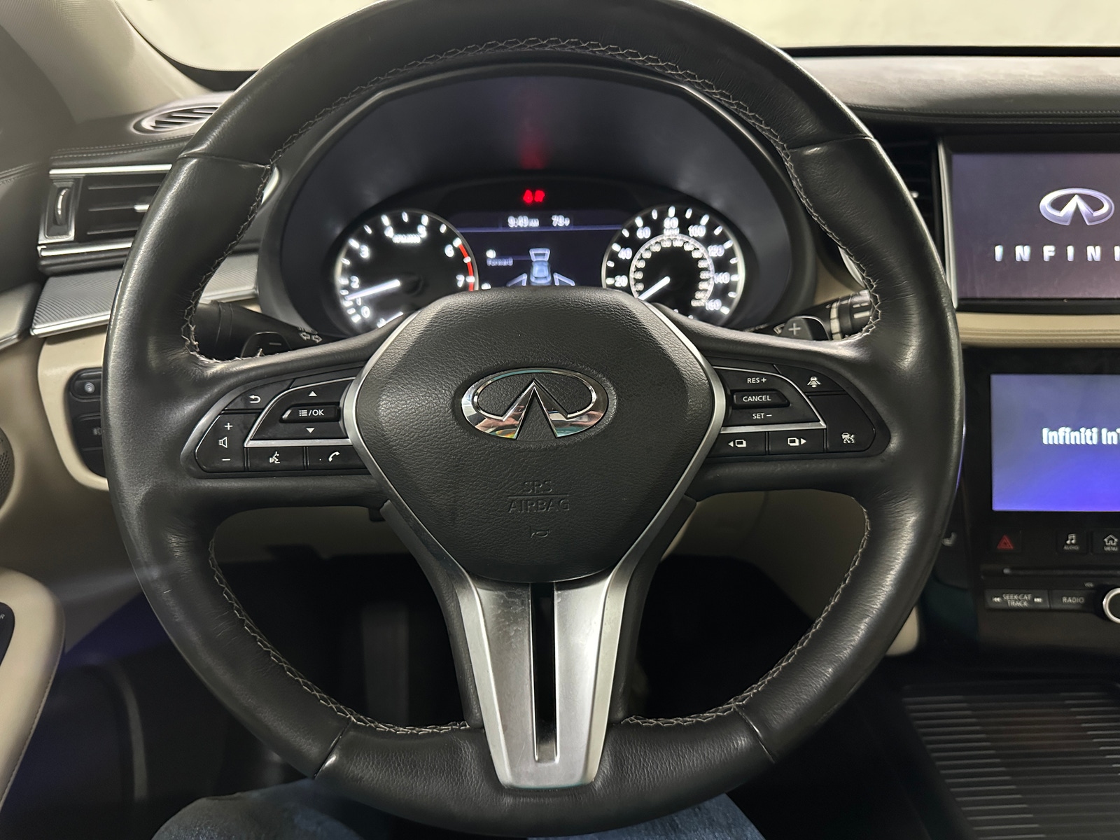 Thumbnail: 2019 INFINITI QX50 - 4
