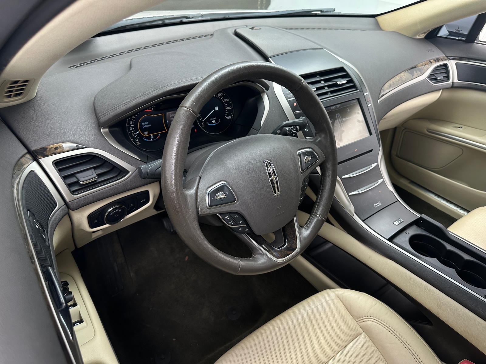 Thumbnail: 2013 Lincoln MKZ - 2
