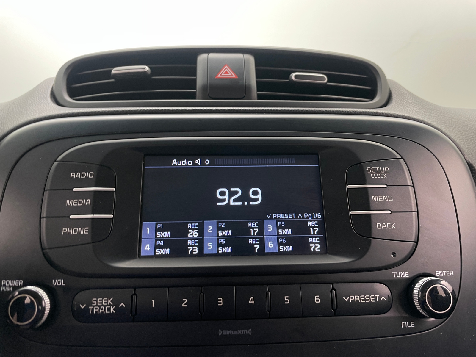 Thumbnail: 2017 Kia Soul - 4