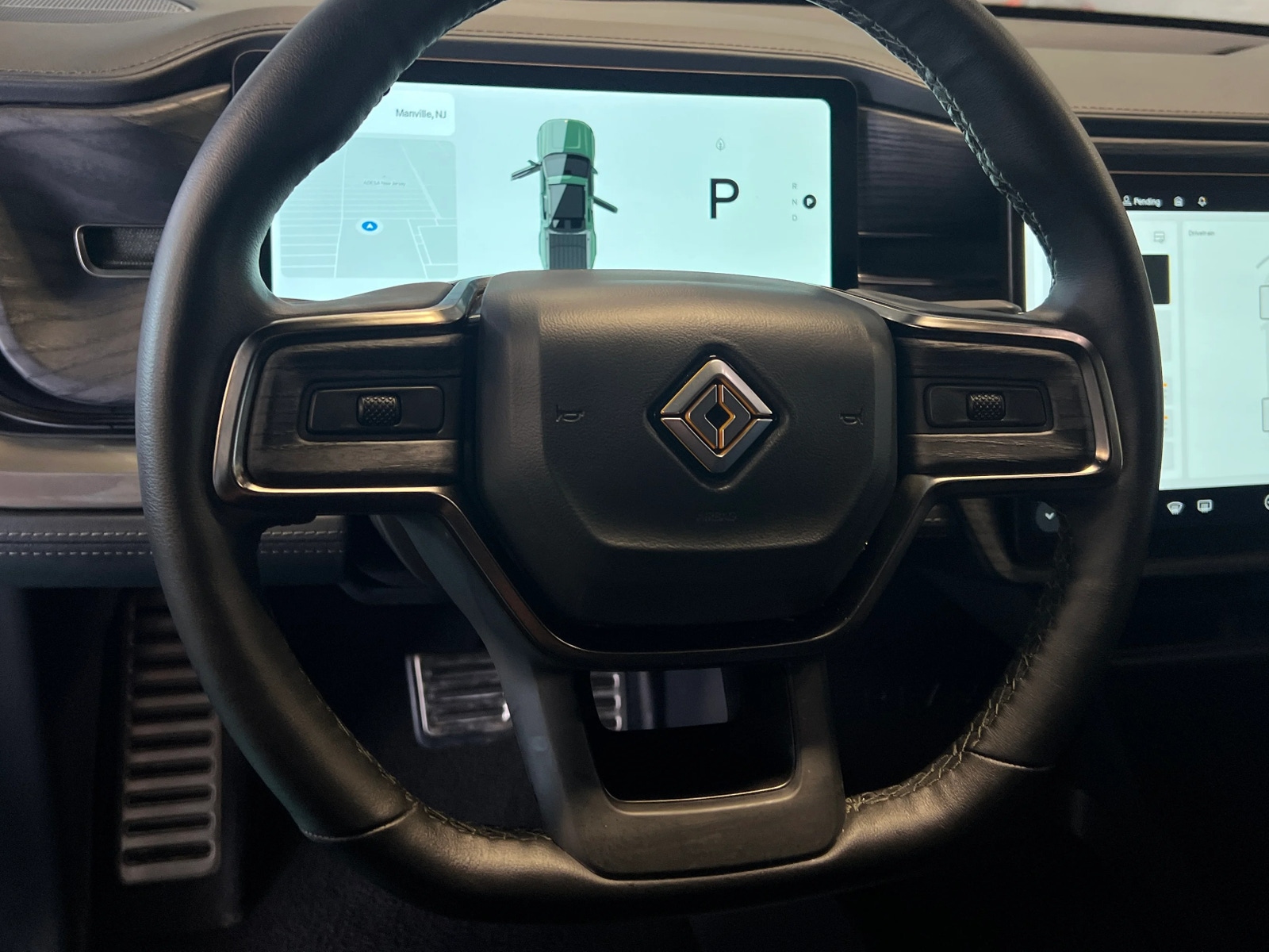 Thumbnail: 2023 Rivian R1T - 3