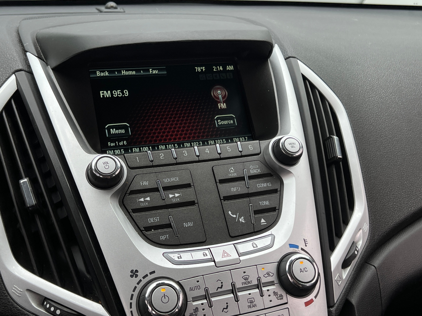 Thumbnail: 2015 GMC Terrain - 3