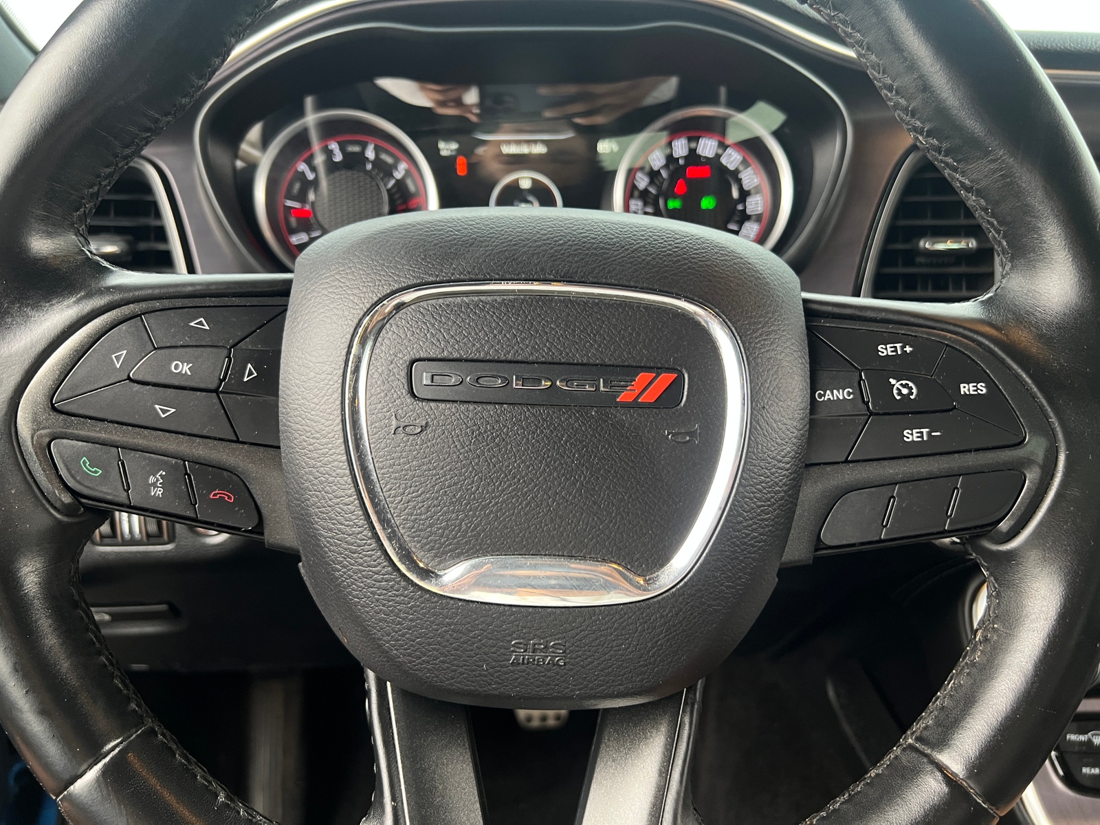 Thumbnail: 2016 Dodge Challenger - 4