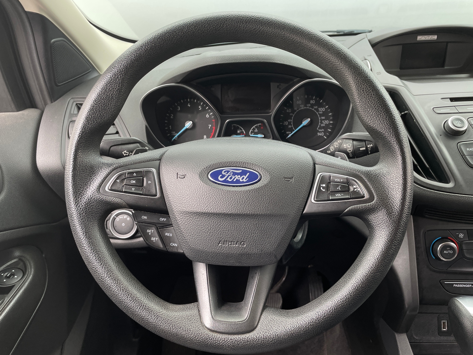 Thumbnail: 2017 Ford Escape - 5