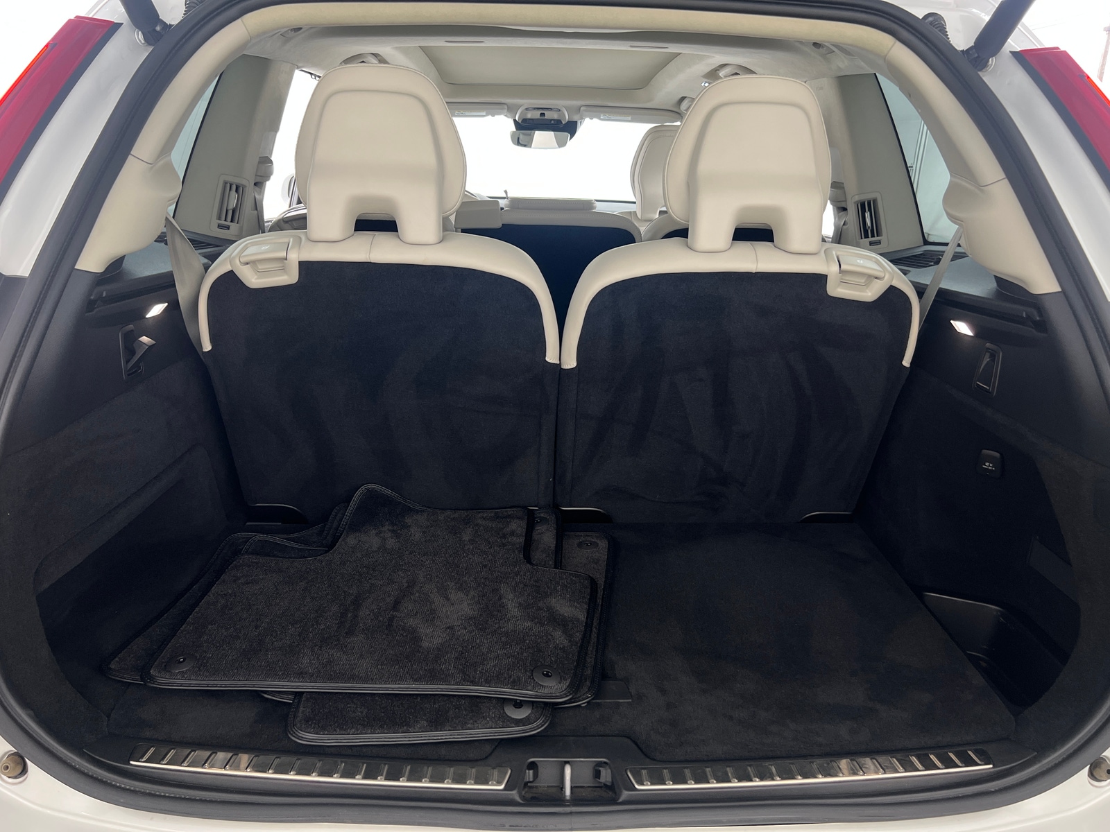 Thumbnail: 2019 Volvo XC90 - 6