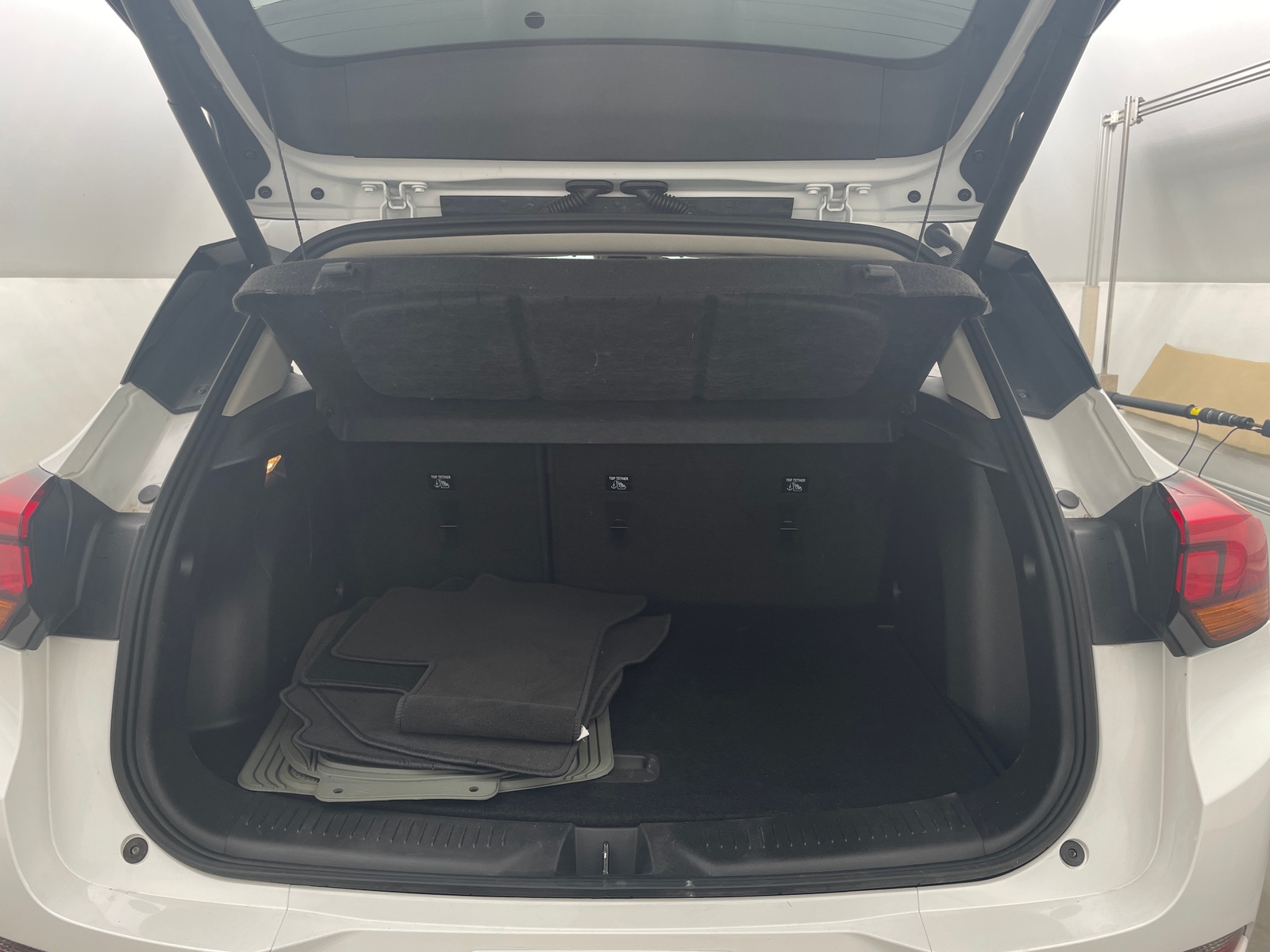 Thumbnail: 2023 Buick Encore GX - 6