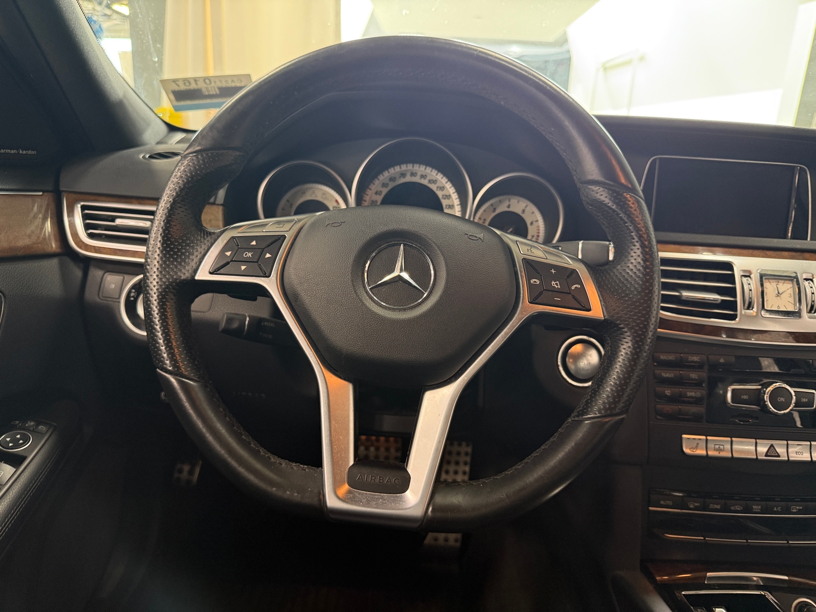 Thumbnail: 2015 Mercedes-Benz E-Class - 4