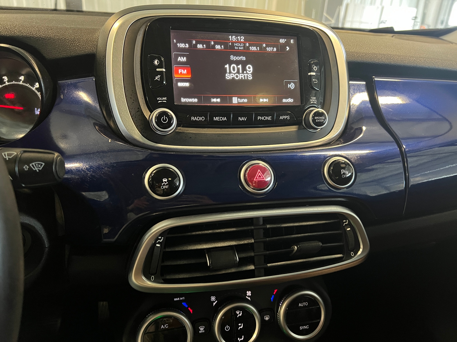 Thumbnail: 2017 Fiat 500X - 4