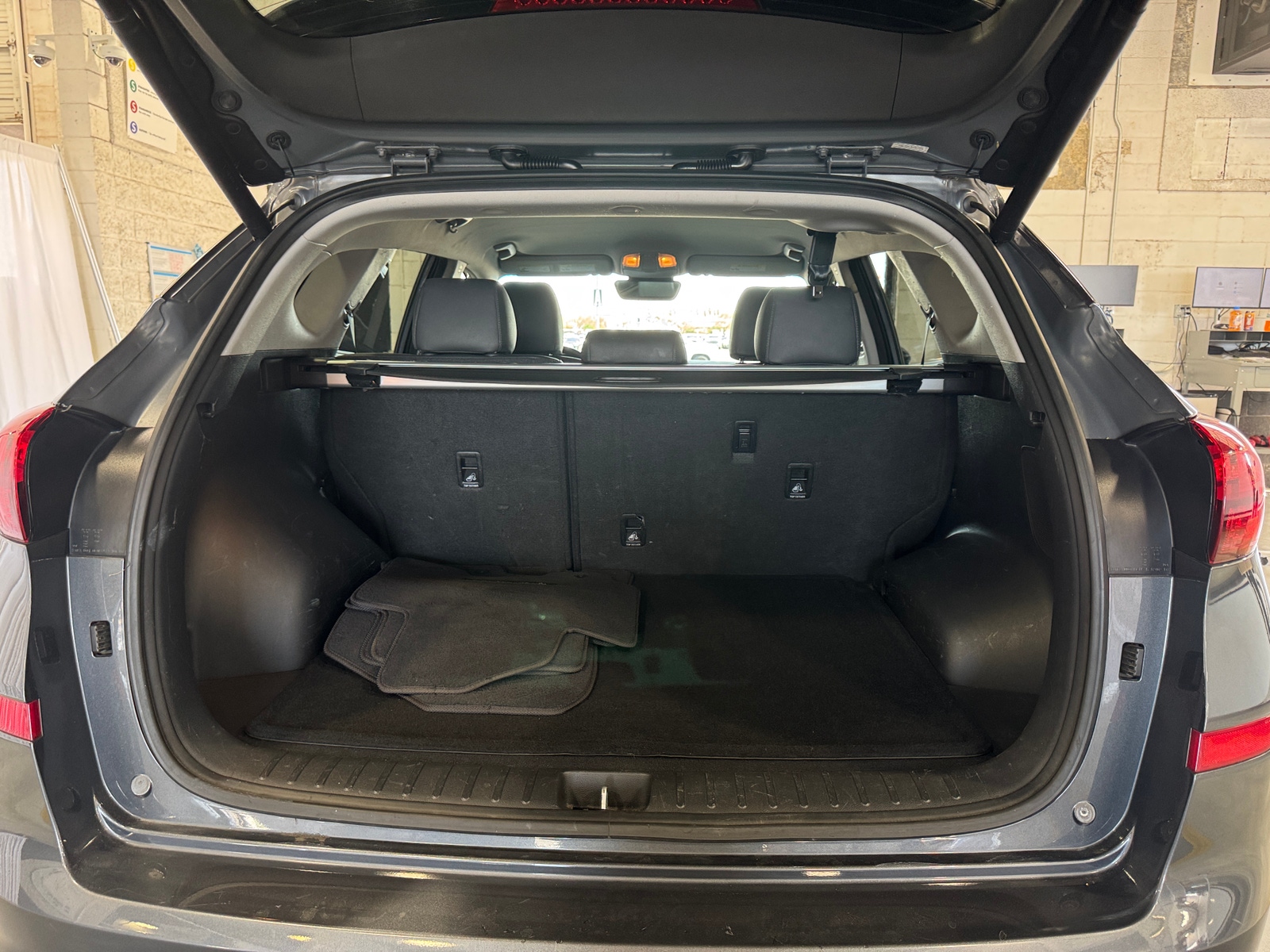 Thumbnail: 2019 Hyundai Tucson - 6