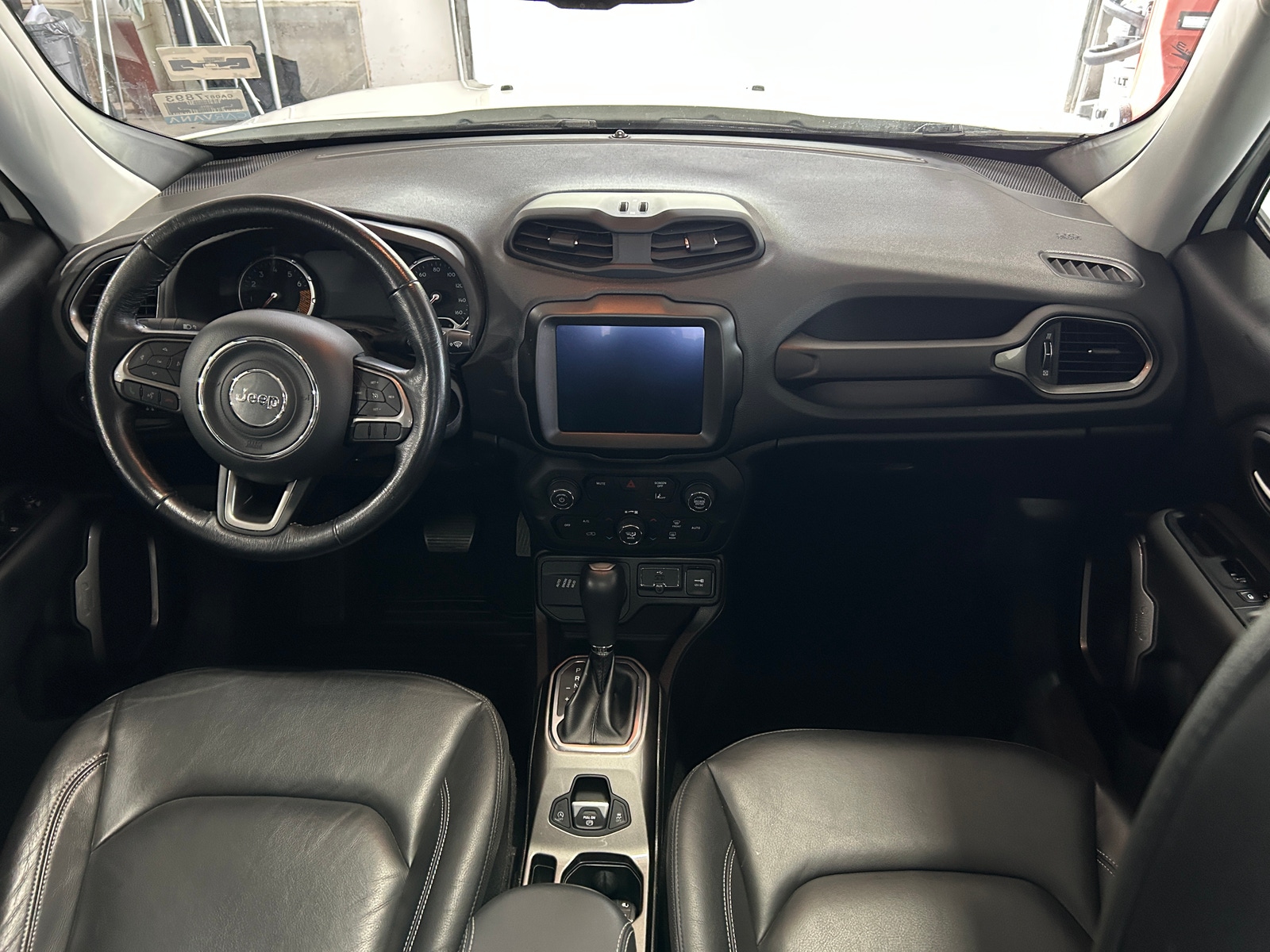 Thumbnail: 2022 Jeep Renegade - 2